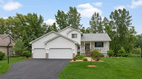 6141 151st St N, Hugo, MN 55038