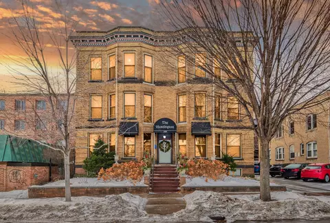 300 Marshall Ave #6, Saint Paul, MN 55102
