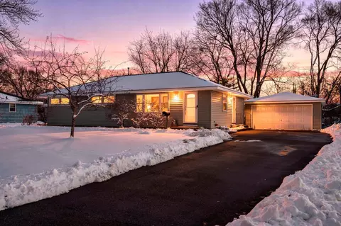9701 Oakland Ave, Bloomington, MN 55420