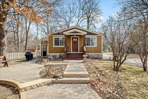 13414 1st Ave N, Plymouth, MN 55441