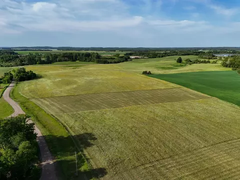 506 Nn 397th Ave, Frazee, MN 56544