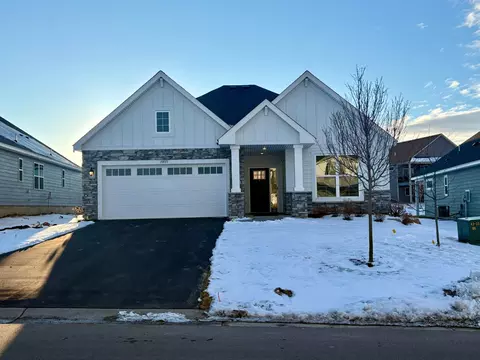 10935 Glacier Ln, Maple Grove, MN 55369
