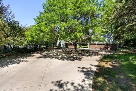 1409 Weatherhill Ct SW, Rochester, MN 55902