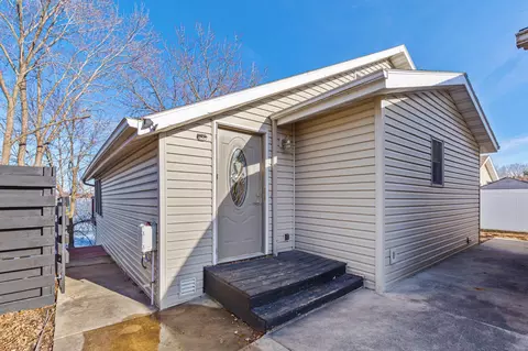 1234 Baker Bay Rd, Kasota, MN 56050