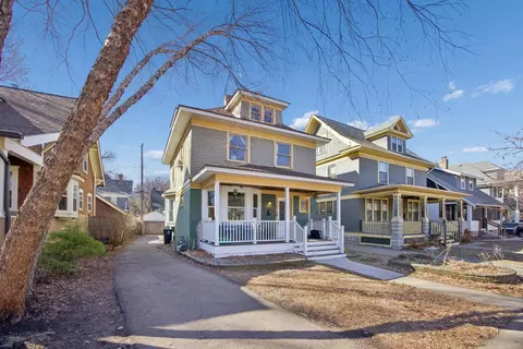 1676 Hague Ave, Saint Paul, MN 55104