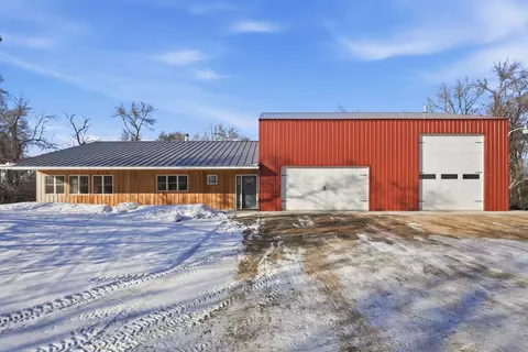 216 N Sunset Ave, Parkers Prairie, MN 56361