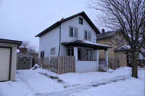 5708 Wadena St, Duluth, MN 55808