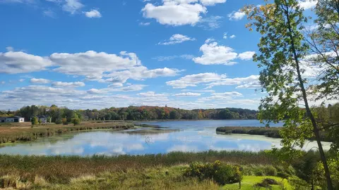 30339 Orchard Ct, Center City, MN 55012