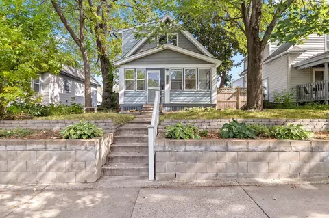 606 Cromwell Ave, Saint Paul, MN 55104