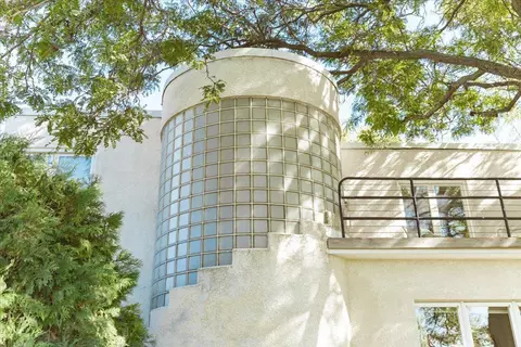 1800 E Shore Dr, Maplewood, MN 55109