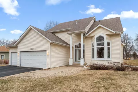1250 Amundson Ct, Stillwater, MN 55082