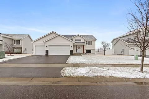 624 Emmy Ln, Hanover, MN 55341