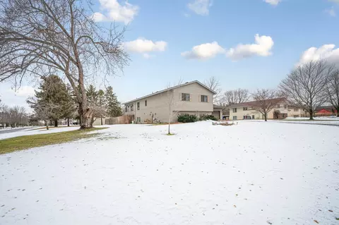 Exterior - 6204 Laurel Rd, Saint Cloud, MN 56303 photo 7 of 9