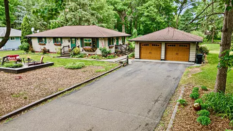 5584 266th St, Wyoming, MN 55092