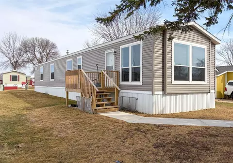 15 Randy Ave, Melrose, MN 56352