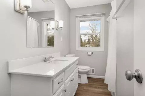 647 Mill St, Excelsior, MN 55331 photo 19