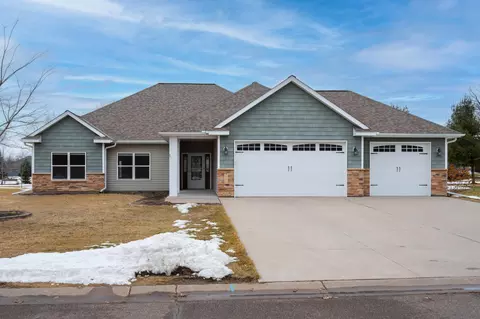 4986 382nd Dr, North Branch, MN 55056