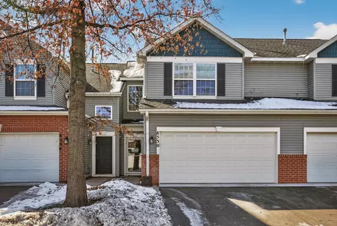 8530 Grove Cir, Shakopee, MN 55379