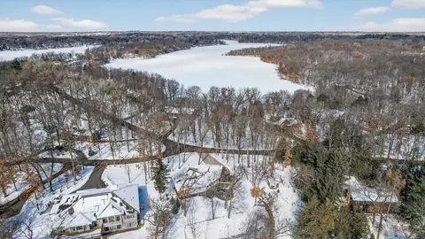8475 Hidden Bay Trl N, Lake Elmo, MN 55042