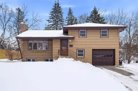 2846 Sumter Ave N, New Hope, MN 55427
