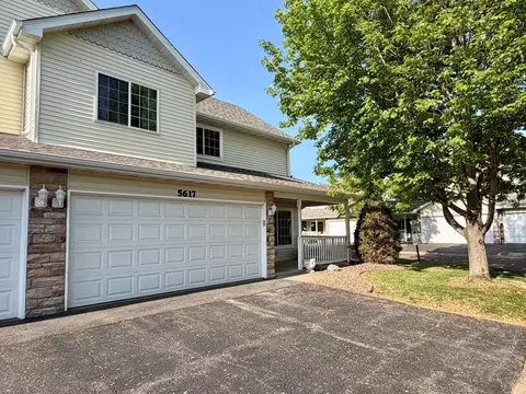 5617 138th St N, Hugo, MN 55038