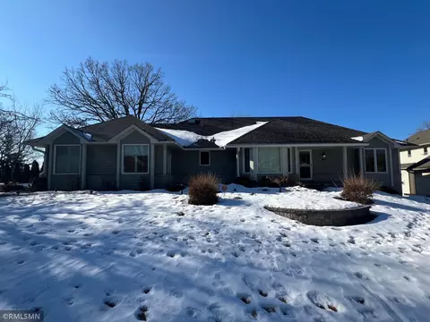 2005 Great Oaks Dr, Burnsville, MN 55337