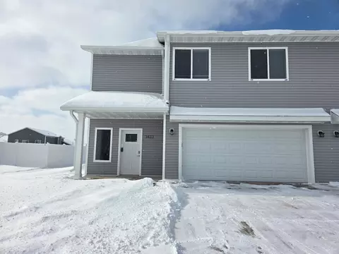 3433 18th St S, Moorhead, MN 56560