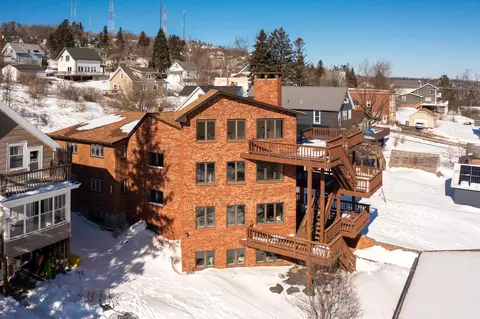 Exterior - 814 W 5th St, Duluth, MN 55806 photo 2 of 10
