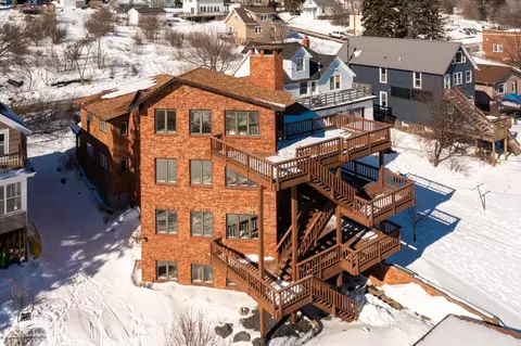 Exterior - 814 W 5th St, Duluth, MN 55806 photo 5 of 10
