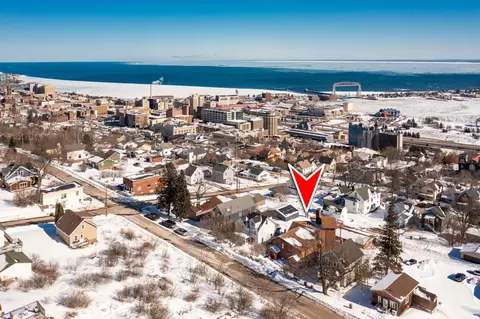 View/Area - 814 W 5th St, Duluth, MN 55806 photo 4 of 18