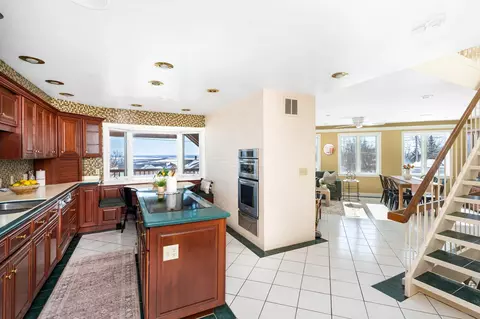 Kitchen - 814 W 5th St, Duluth, MN 55806 photo 1 of 12