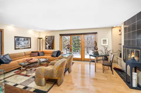 Living - 1722 North Rd, Duluth, MN 55811 photo 3 of 10