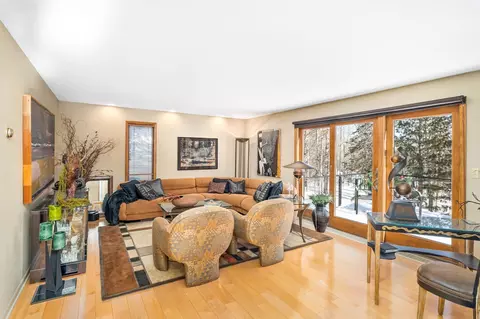 Living - 1722 North Rd, Duluth, MN 55811 photo 1 of 10