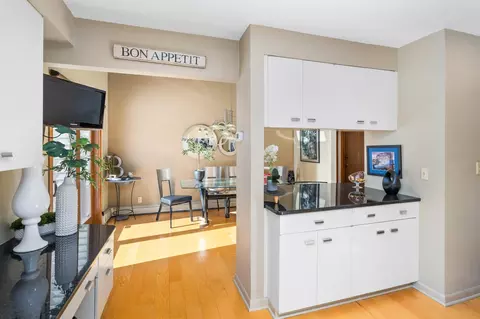 Kitchen - 1722 North Rd, Duluth, MN 55811 photo 3 of 4