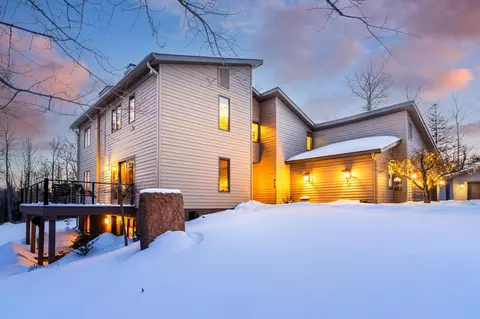 Exterior - 1722 North Rd, Duluth, MN 55811 photo 7 of 15