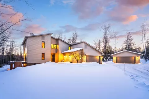 Exterior - 1722 North Rd, Duluth, MN 55811 photo 6 of 15