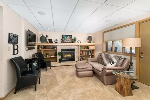 Living - 1722 North Rd, Duluth, MN 55811 photo 8 of 10