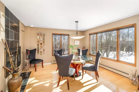 Dining - 1722 North Rd, Duluth, MN 55811 photo 1 of 4