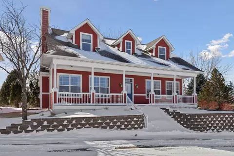 1631 Summit Hl, Eagan, MN 55122