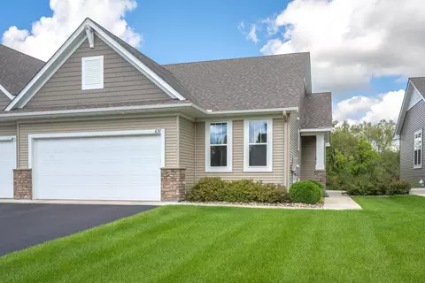 637 Maple Ct, New Richmond, WI 54017