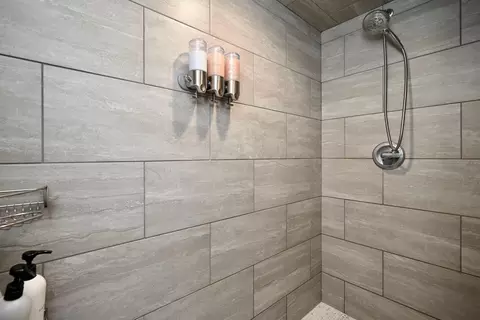 Bath - 63627 170th Ave, Kellogg, MN 55945 photo 2 of 7