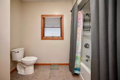 Bath - 63627 170th Ave, Kellogg, MN 55945 photo 4 of 7