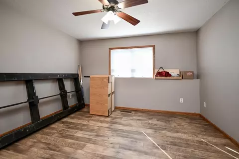 Bedroom - 63627 170th Ave, Kellogg, MN 55945 photo 4 of 6