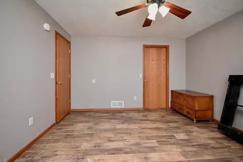Bedroom - 63627 170th Ave, Kellogg, MN 55945 photo 5 of 6
