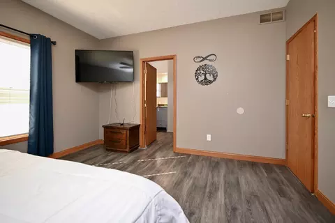 Bedroom - 63627 170th Ave, Kellogg, MN 55945 photo 2 of 6