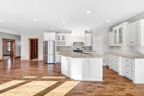 1069 Symphony Ln, Chaska, MN 55318 photo 8