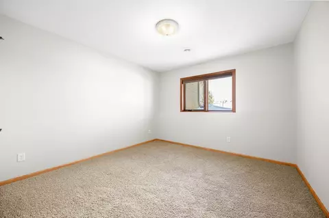 1069 Symphony Ln, Chaska, MN 55318 photo 27