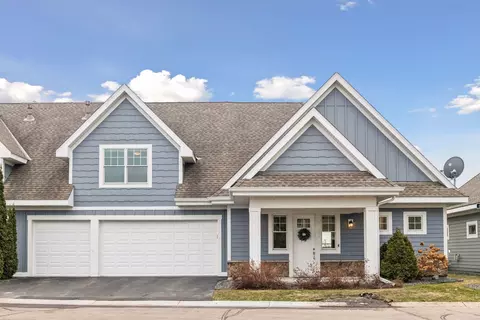 5465 Lost Lake Ln, Mound, MN 55364