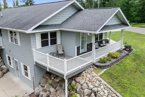 Exterior - 808 5th St S, Walker, MN 56484 photo 5 of 14