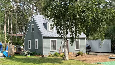 302 7th St N, Hudson, WI 54016